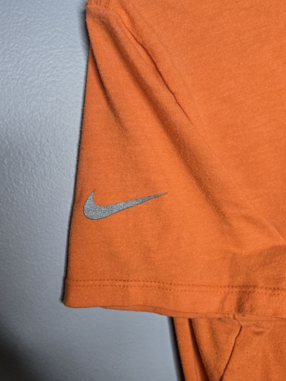 Nike Denver Broncos Mile High Football T-Shirt Women’s M Slim Fit Orange NFL - Picture 5 of 5